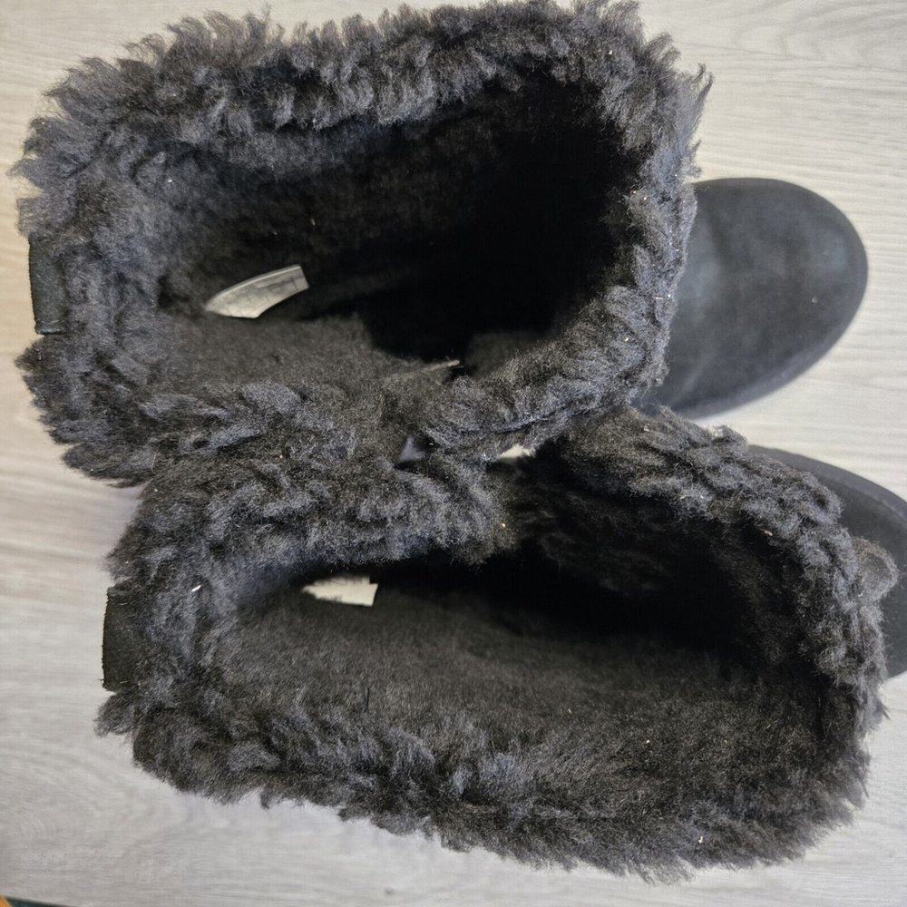 UGG Koolaburra Aribel Short Black Suede Women's Size 8 New in Box Faux Fur - Picture 9 of 11